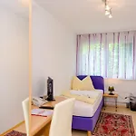 Hotel 1a Steiner 3*