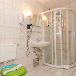 1a Steiner Hotel 3*