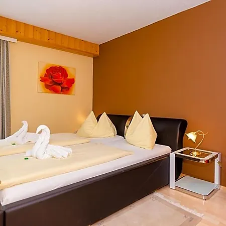 1a Steiner Hotel 3*