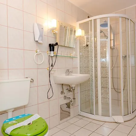 1a Steiner Hotel 3*